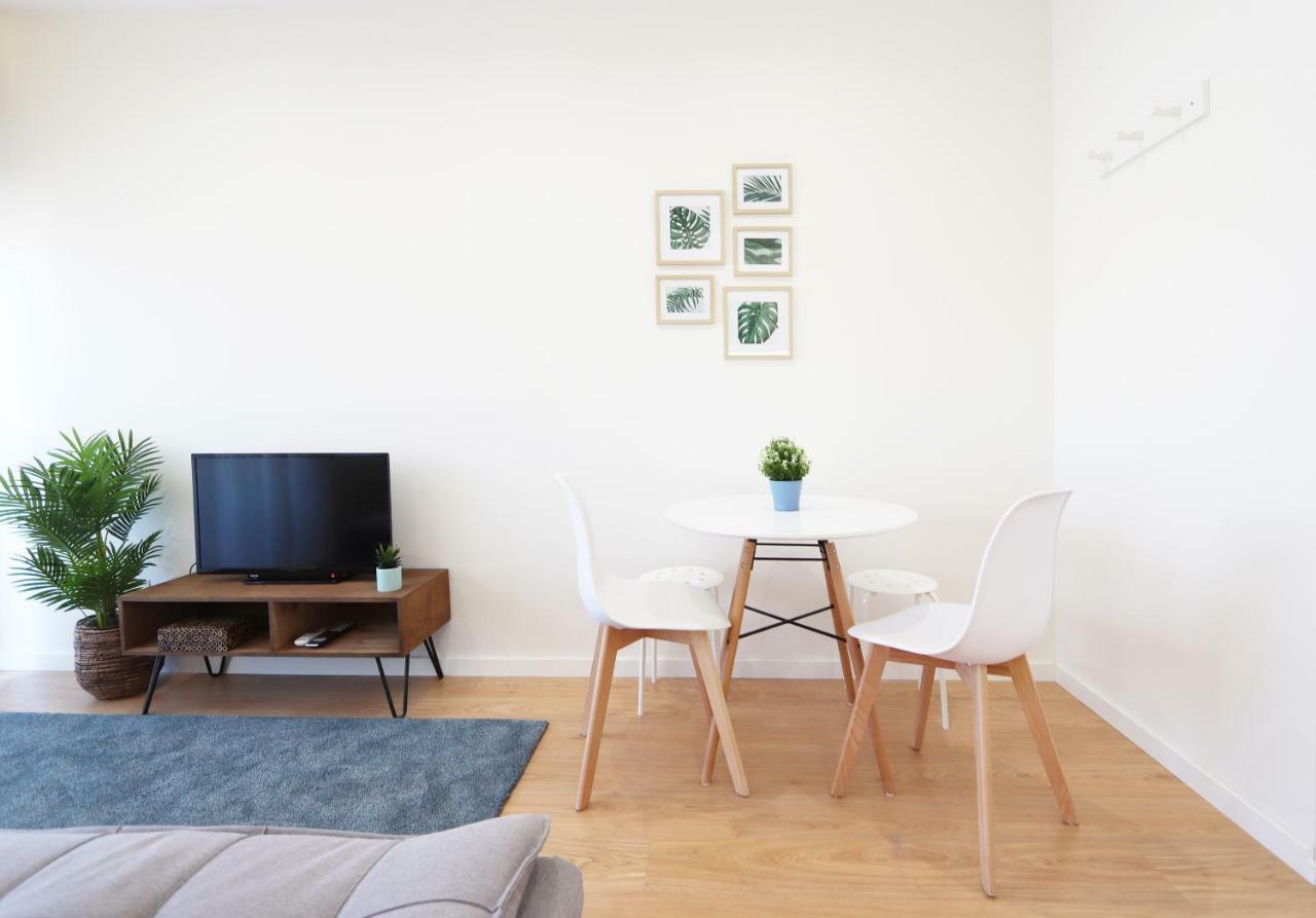 Hm - Living Batalha Square 1 Apartment Porto Ngoại thất bức ảnh