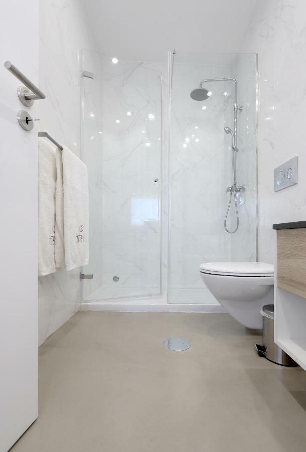Hm - Living Batalha Square 1 Apartment Porto Ngoại thất bức ảnh