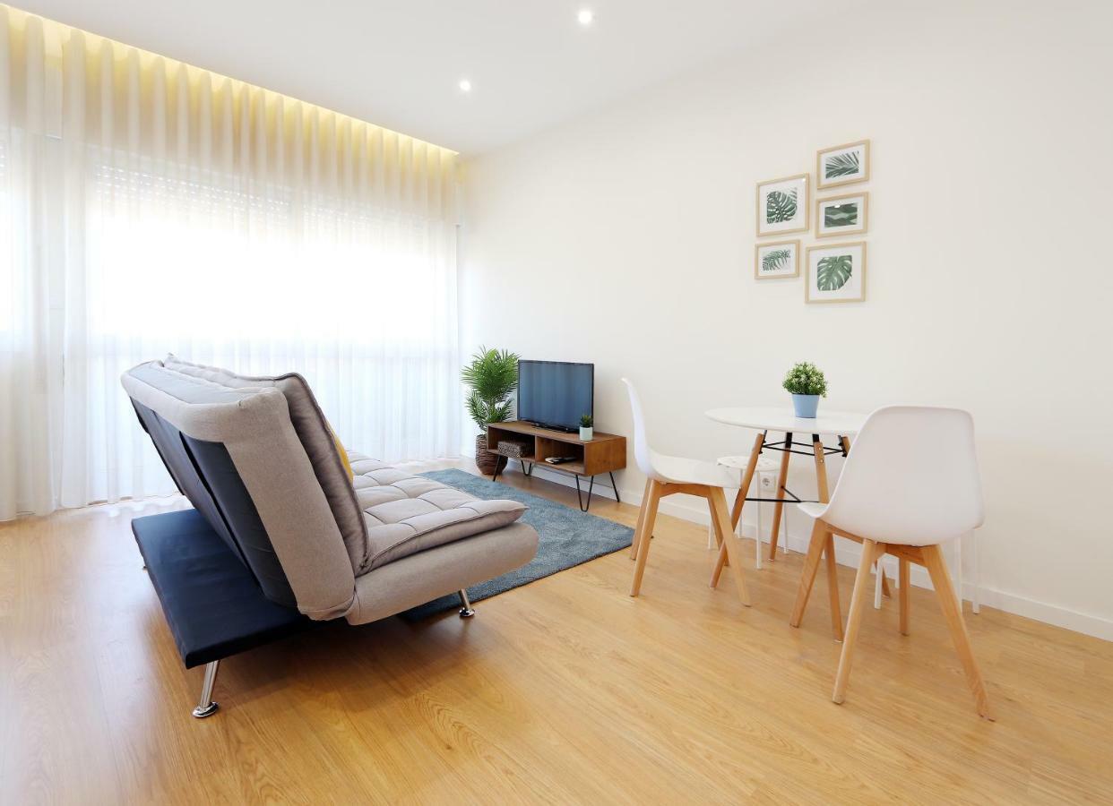 Hm - Living Batalha Square 1 Apartment Porto Ngoại thất bức ảnh